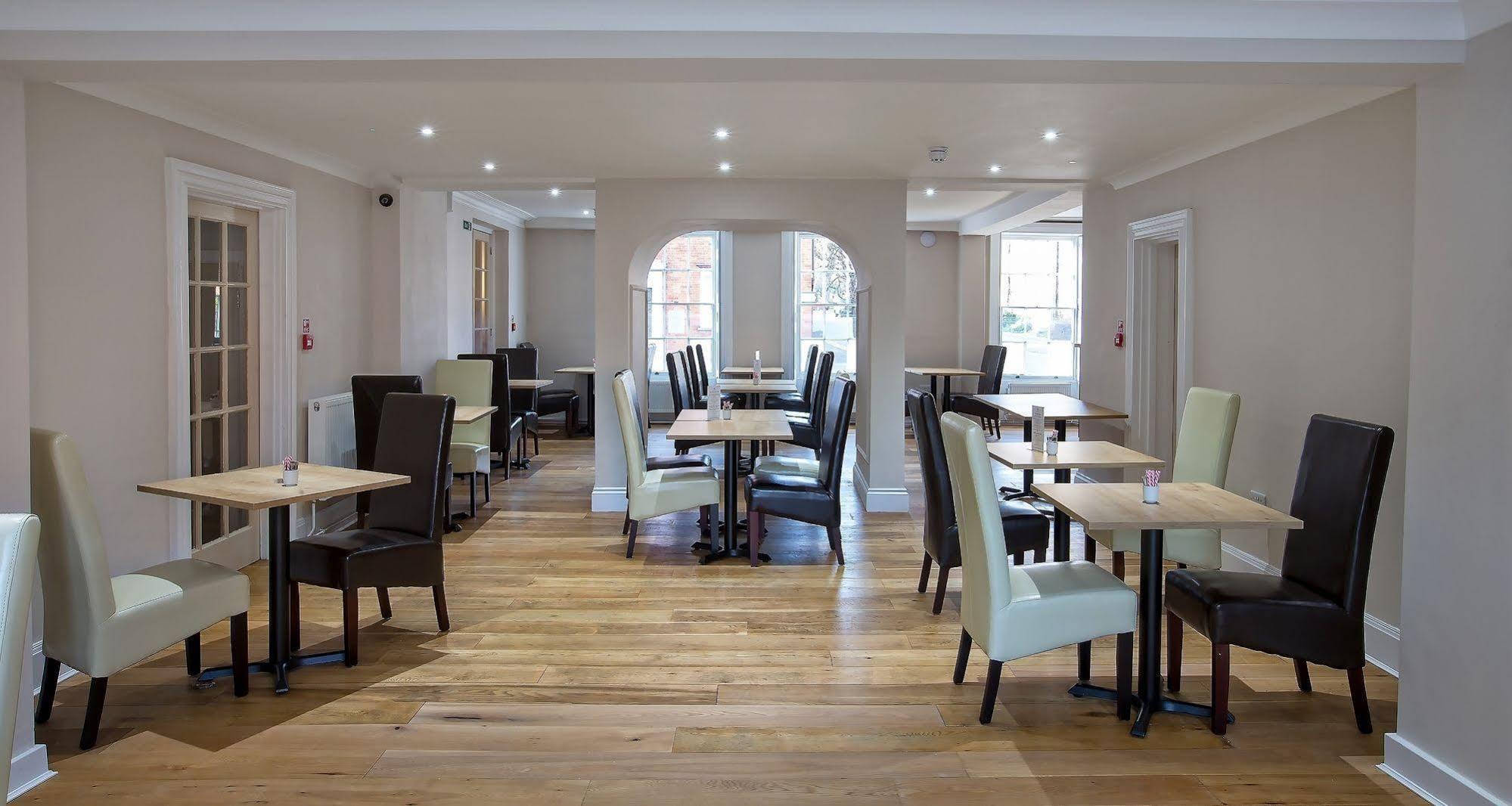 The Bishops Table Hotel Farnham  Eksteriør billede